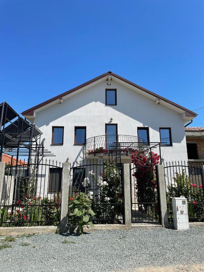 Albdevara Mar Srl Vama Veche Exterior photo